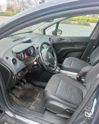 Opel Meriva cena 21900 przebieg: 157850, rok produkcji 2014 z Poznań małe 67